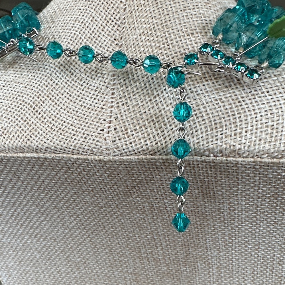 Tarina Tarantino Acrylic Triple Strand Turquoise And Blue Statement Necklace - Picture 5 of 16